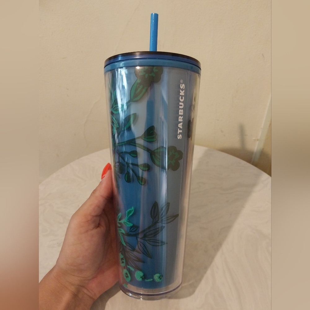 Starbucks Color Changing Blue Berry Corsage Cold Cup 24oz